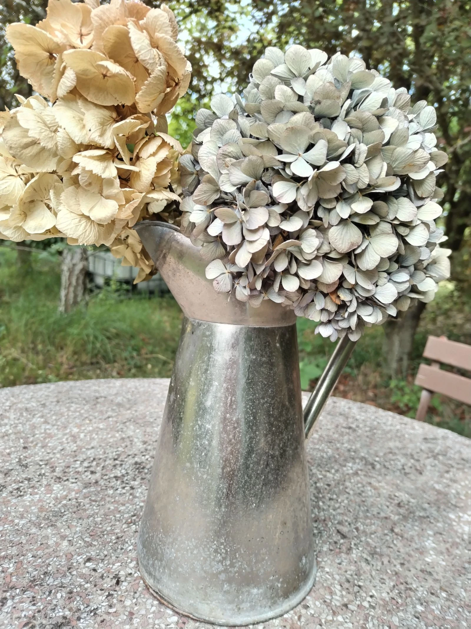 Bonita brocha antigua vintage retro en metal plateado. – photo 3